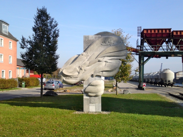 Hafen Regensburg Oktober 2011 Skulptur